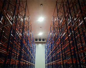 自動化高層貨架倉庫的優(yōu)點是什么？